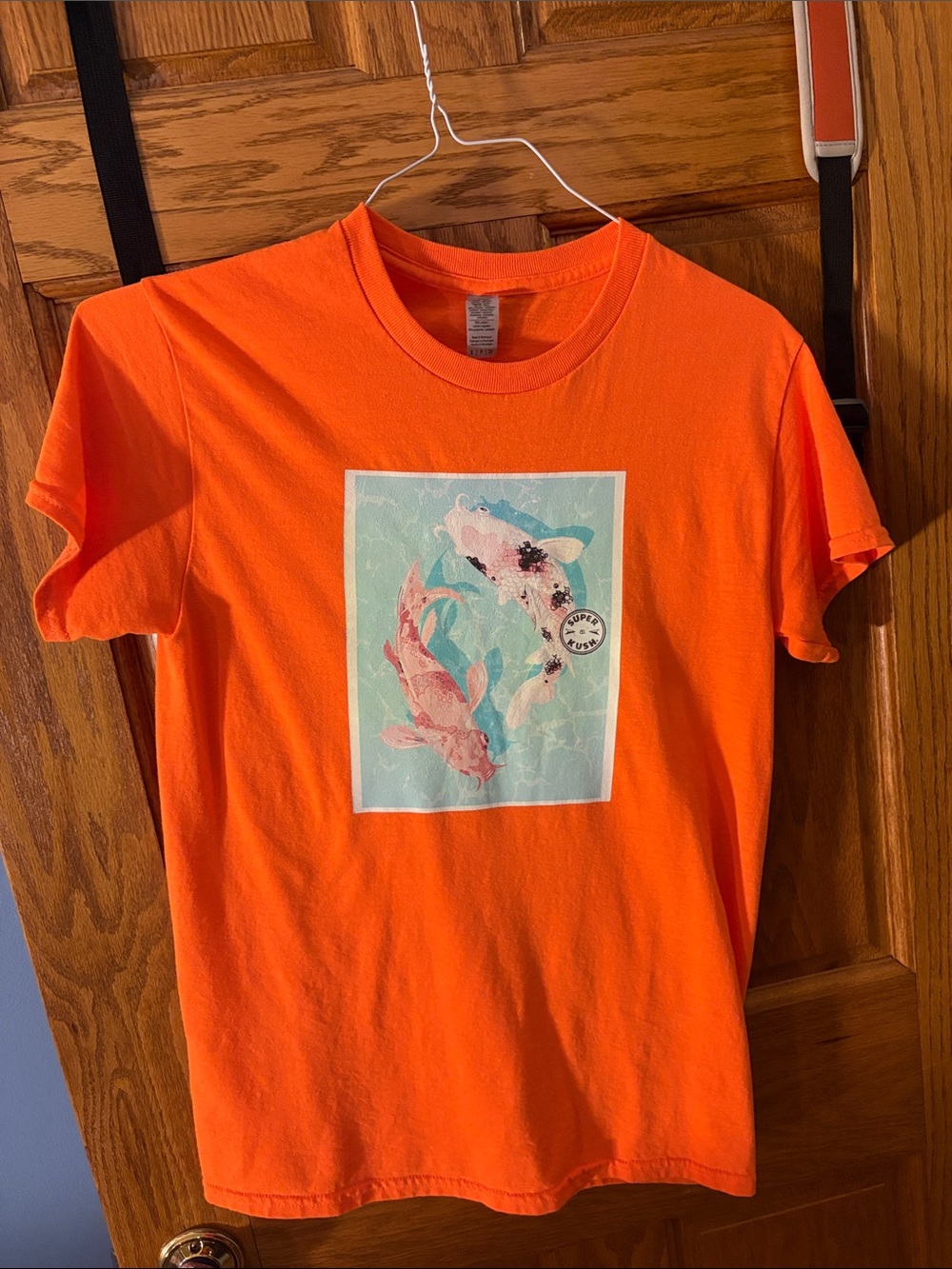 Super Kush Men’s SZ: S | Orange and Teal fish 🐠 🐟 Graphic Tee